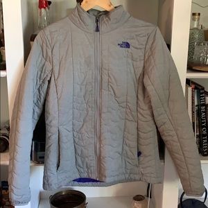 Women’s North Face jacket